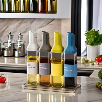 Прозрачная бутылка с уксусом и соевым соусом для современной кухни