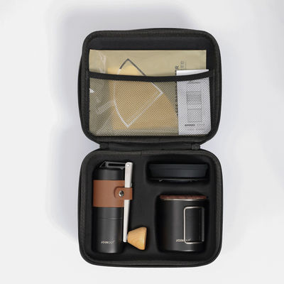 Наслаждайтесь свежим кофе в любом месте с нашей ручной заправки Pour Over Travel Set