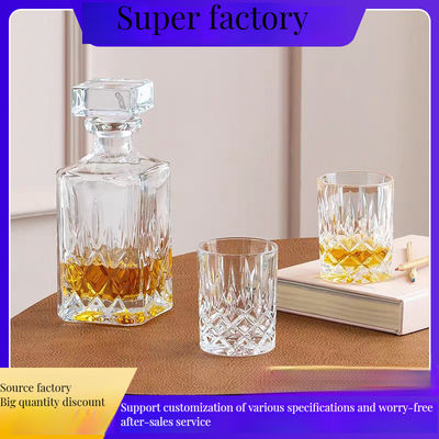 Стильный безсвинцовый кристаллический старомодный декантер для виски, подаваемый в барах и многом другом