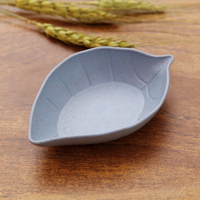 1PC одноразовая закуска Тарелка Листья Форма пластиковая тарелка 11 * 7CM Японские столовые приборы для кухни